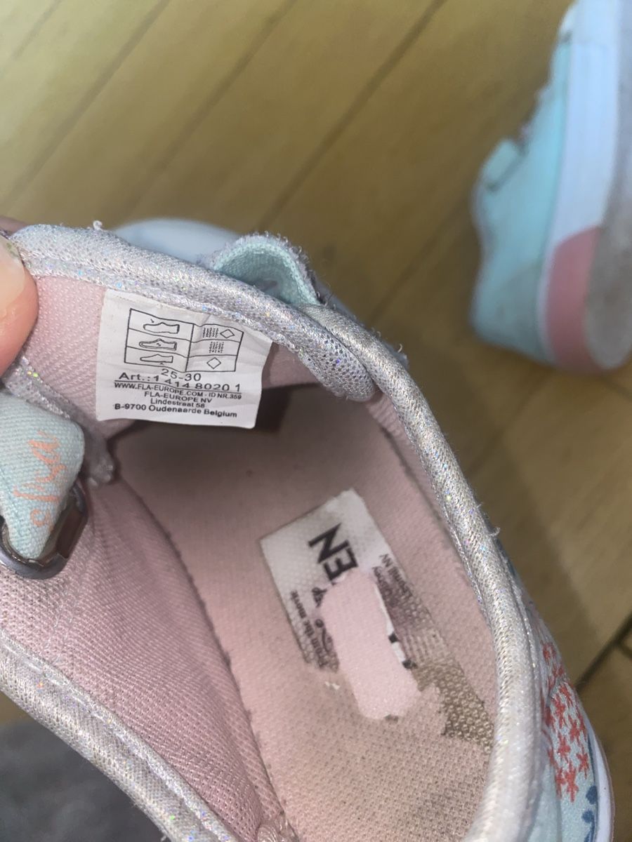 Scarpe per ragazze: Frozen Sneaker Gr. 25 – Usato da Bern venduto da Elisa64 6
