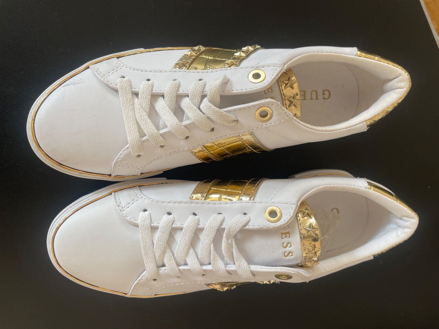 Guess Scarpe da donna: Guess Turnschuhe – Usato da Meilen venduto da Sura18