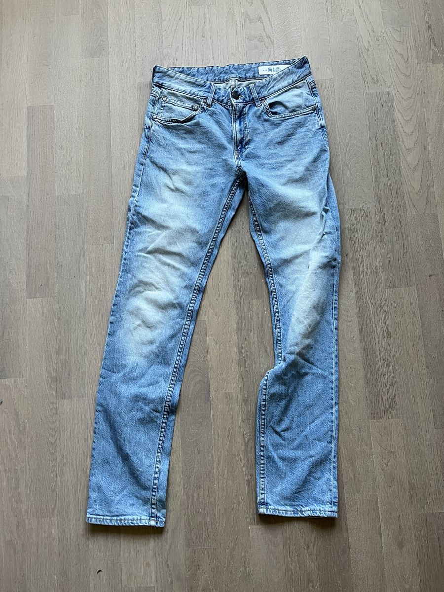 Pantaloni: vier Paar Jeans Gr. 30/34 (32) – Usato da Baar venduto da Healme