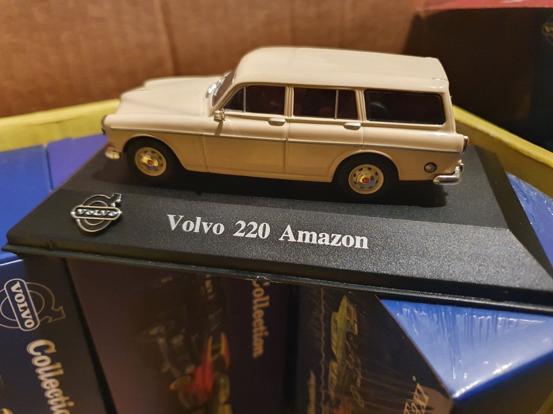 Volvo Modellini d'auto: Rarer VOLVO 220 AMAZON NEU U OVP GRATIS VERSAND!! – Nuovo e nell'imballaggio originale da Safenwil venduto da saavo