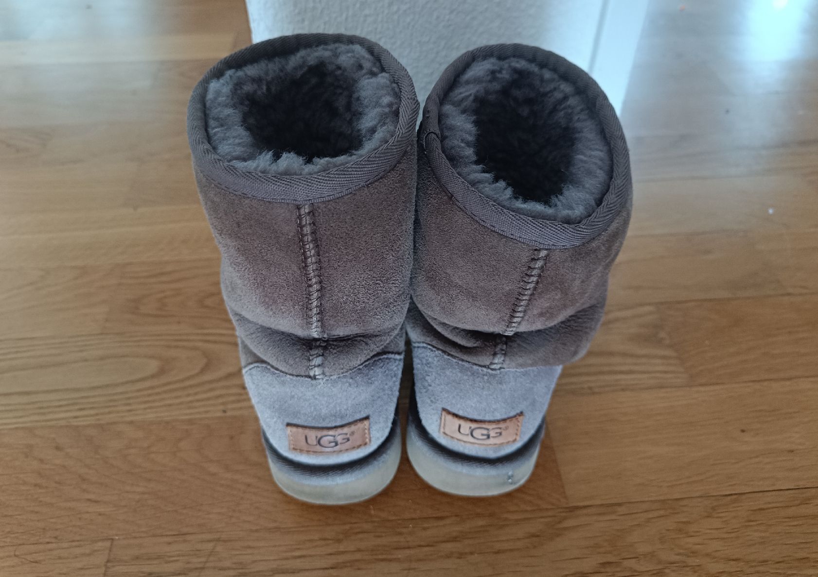 Ugg Scarpe da donna: Ugg Boots Gefüttert Braun Gr. 36 – Usato da Adlikon b.Regensdf venduto da ViPaGl 2