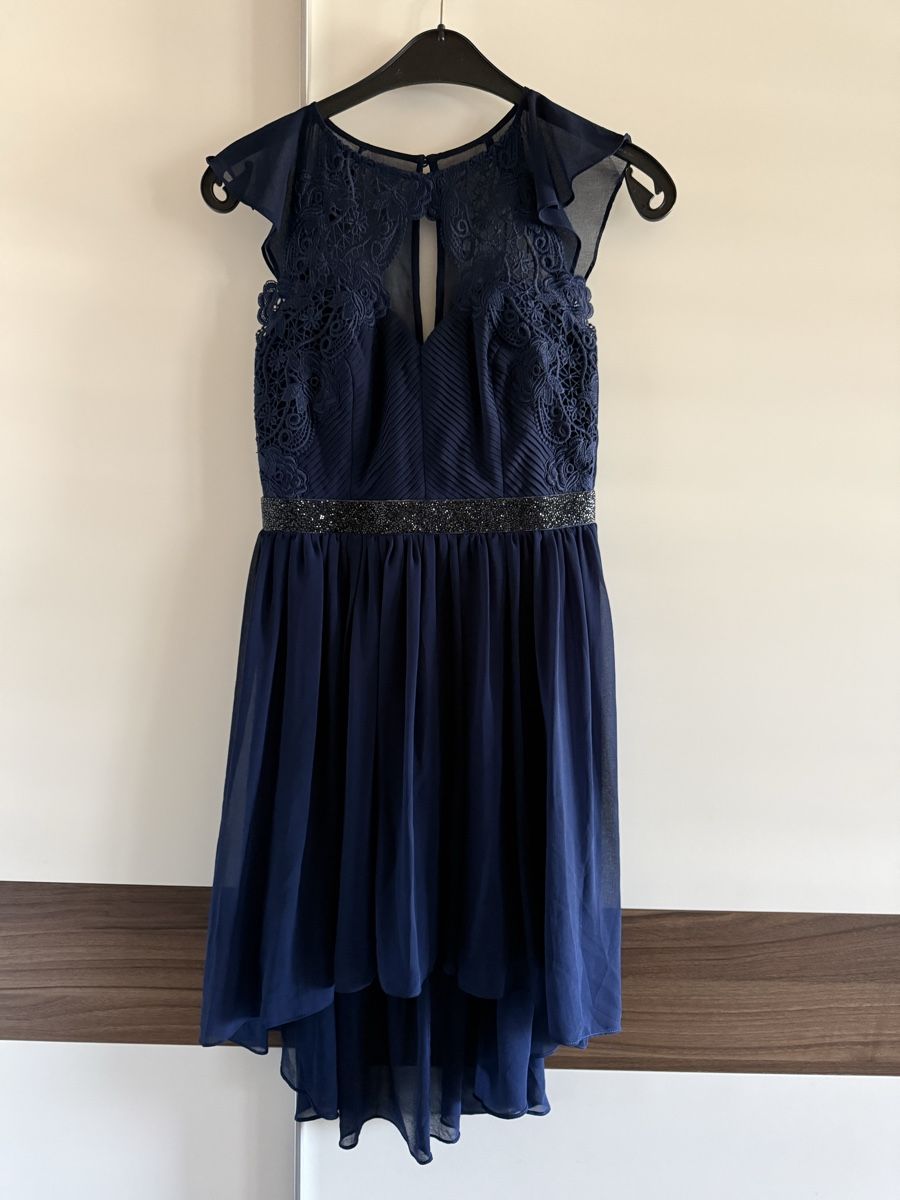 Robes: Kleid Lipsy 38 – Neuf (Voir description) à Steffisburg par sim_5lpg