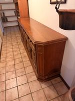 Credenza in Legno massiccio, da ritirare a Losone Ti