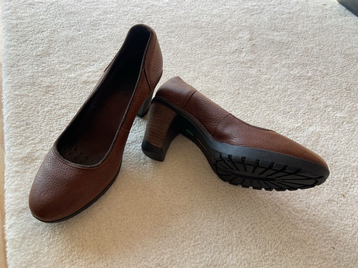 Scarpe da donna: Damenschuhe Leder braun Grösse 39 – Usato da Zollikon venduto da yar_2d52 1