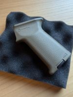 Magpul MOE AK Grip - Dark Earth - Neuf