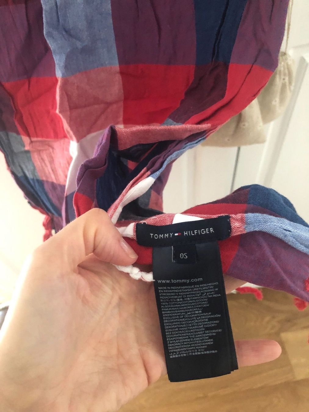 Tommy Hilfiger Foulard & Sciarpe: Hilfiger Schal für Damen – Usato da Pfaffhausen venduto da Klaras_second_hand 2