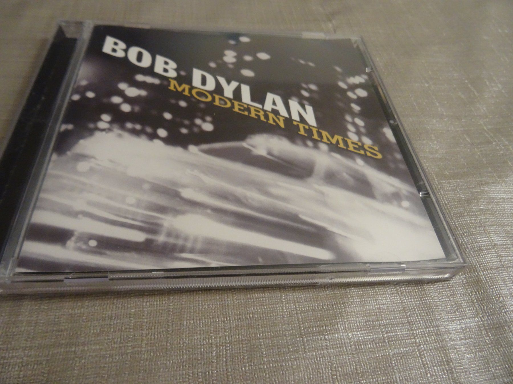 CD: Bob Dylan - Modern Times CD – Usato da Olten venduto da Disc-Ausverkauf
