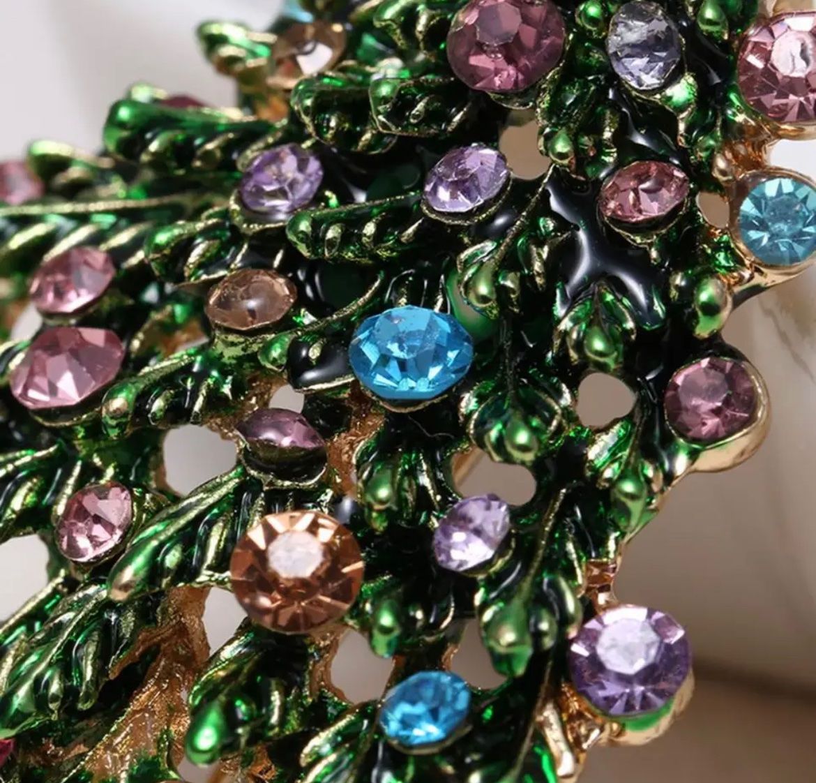 Spille & Fermagli: Brosche Christbaum ( Weihnachtsbaum) – Nuovo (secondo la descrizione) da Gams venduto da Mariawicca 1