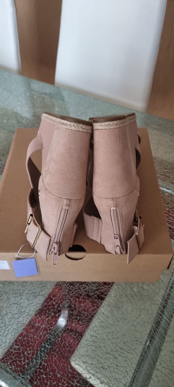 Ugg Damenschuhe: UGG Gr. 40 – Neu und originalverpackt aus Luzern von Reni025 7