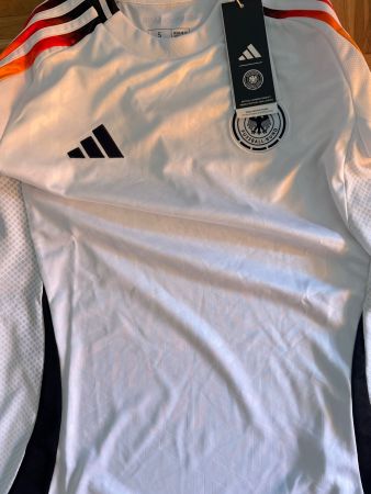 Fussballtrikot Deutschland Grösse S neu mit Etikett