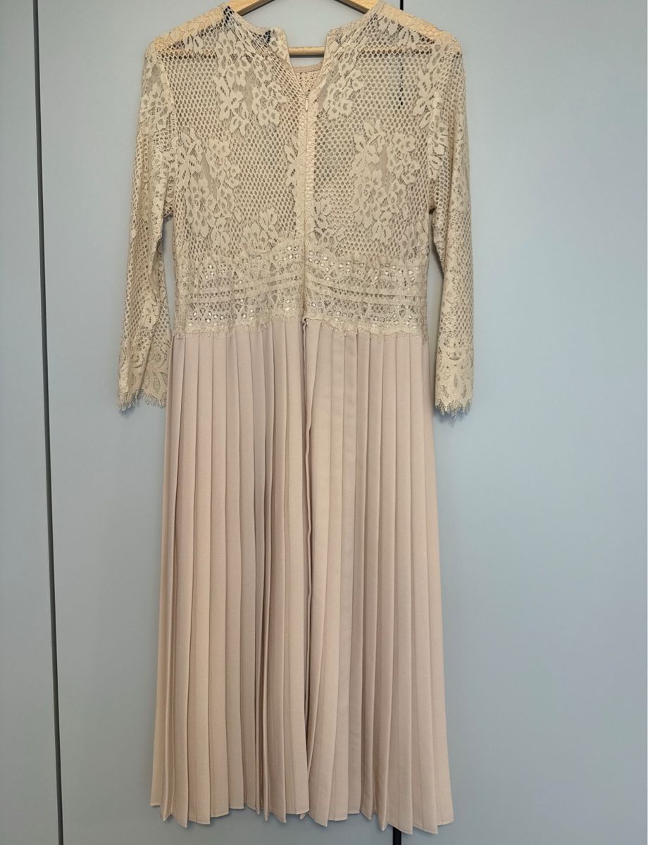 Zara Kleider: ZARA Kleid mit Spitzenoberteil – Gebraucht aus Oberrohrdorf von SMZ00 1