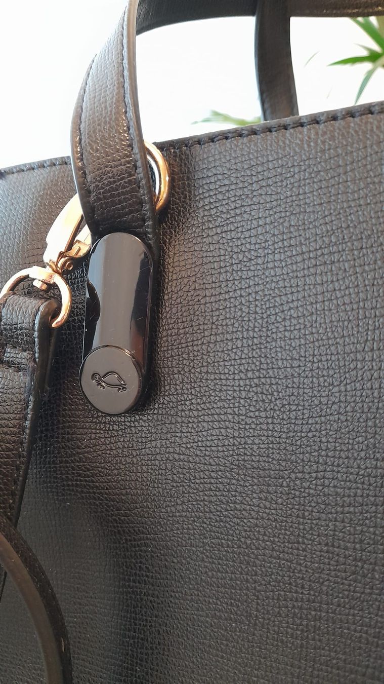 Taschen für Damen: Elegante CARPISA Ledertasche schwarz "neu" – Neu (gemäss Beschreibung) aus Spreitenbach von rab2000 7