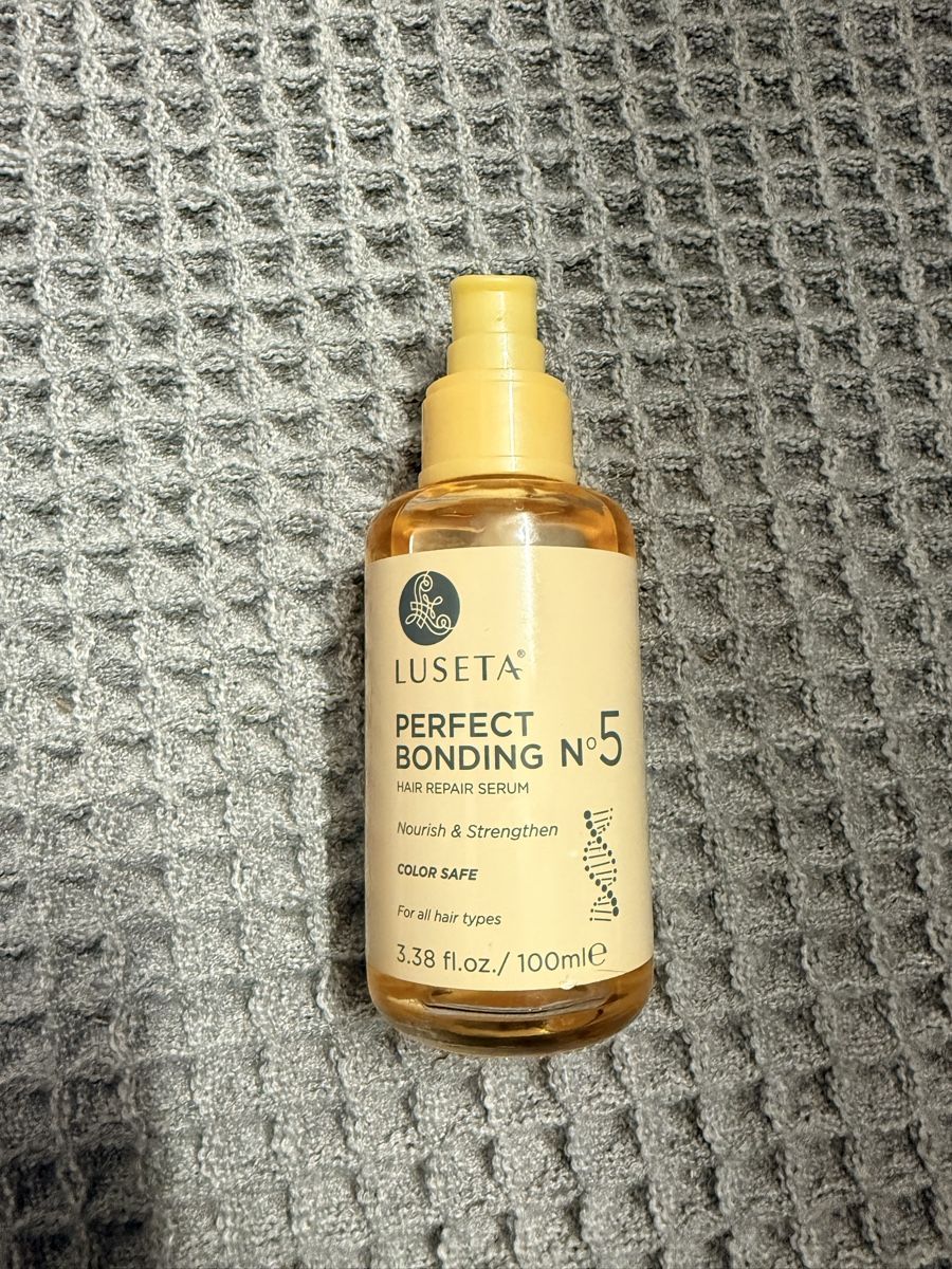 Teintures: Haarprodukte – D'occasion à Nesselnbach par Karotequi 8
