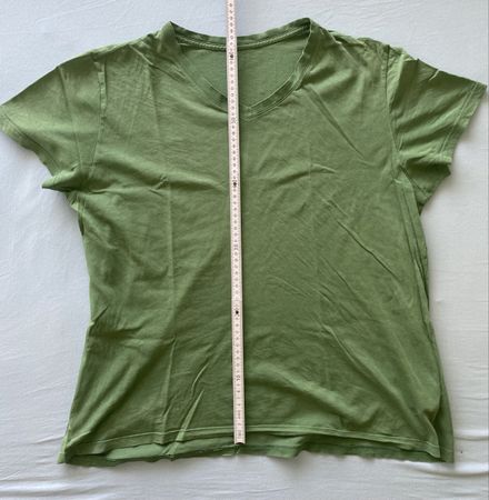 Olive Green V-Neck T-Shirt - Perfect for Summer Style!