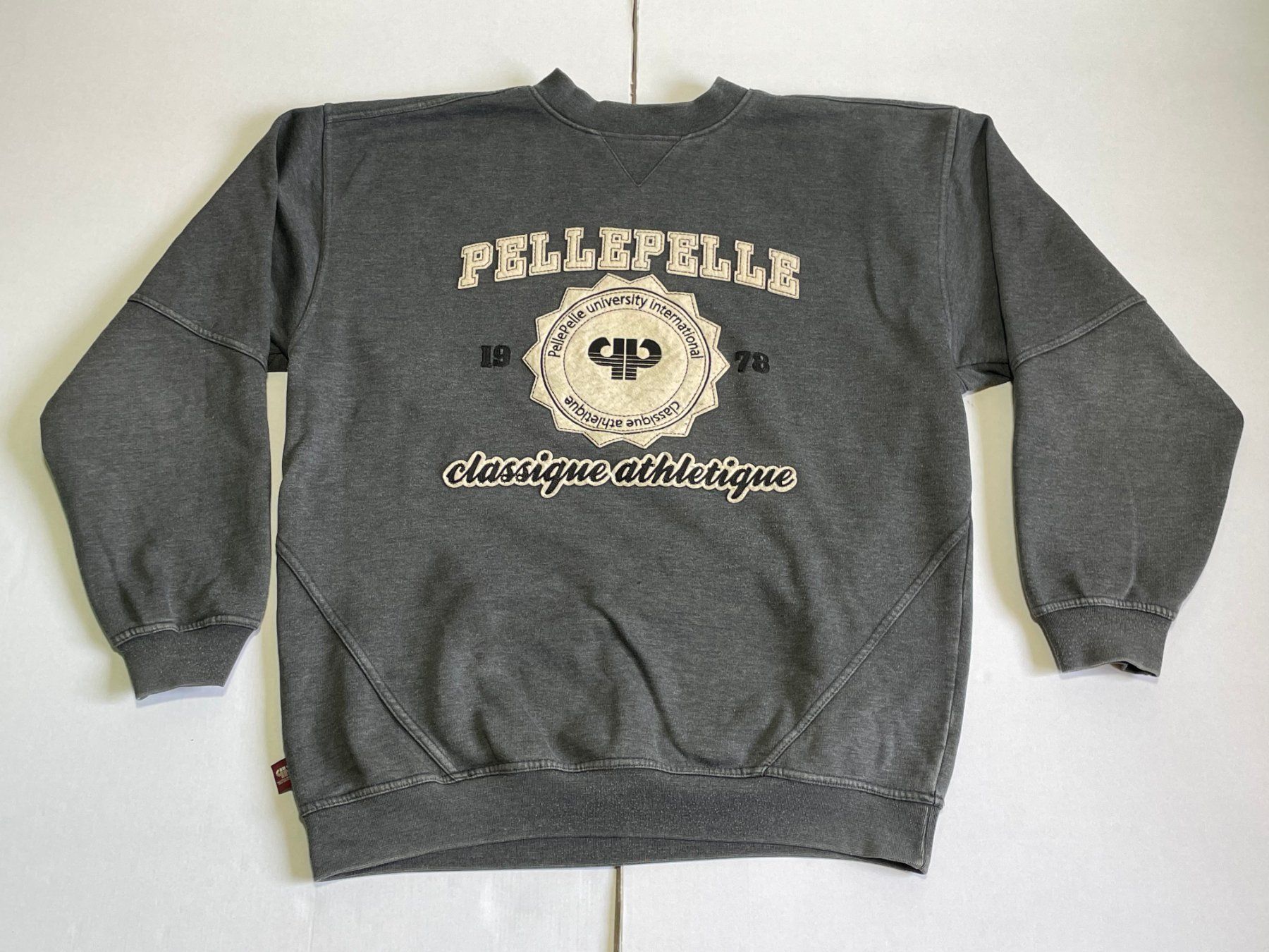 Maglioni & Felpe: Vintage Y2K Pelle Pelle Pulli Size XL – Usato da Zürich venduto da le_souk