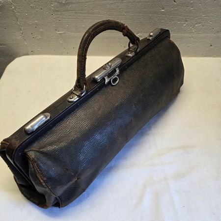 Altes Arztköfferli Leder 