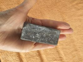 Uralter Hand-Wetzstein / Natur-Abziehstein (feiner Schiefer)