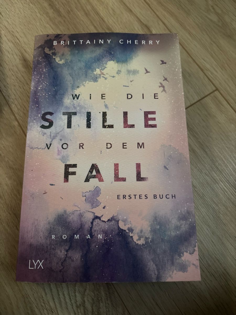 Libri: Buch, Wie die Stille vor dem Fall – Nuovo (secondo la descrizione) da Näfels venduto da hano.degi