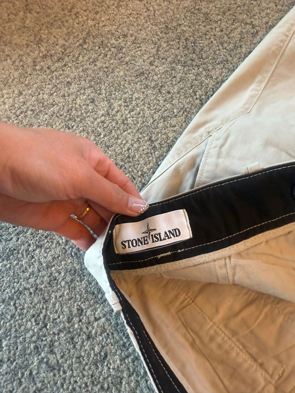 Stone Island Pantaloni: Hose Stone Island Grösse: 34 – Usato da Würenlos venduto da getskill 5