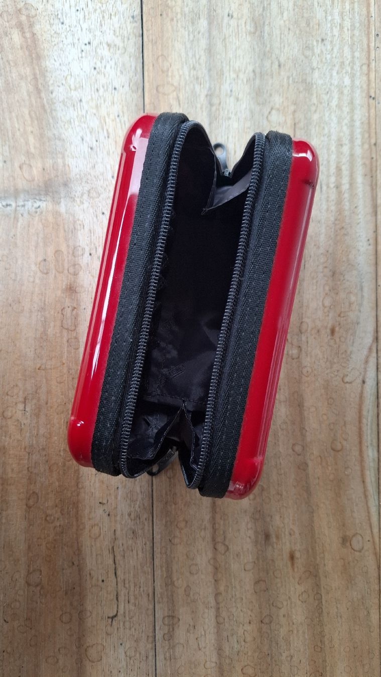 Rimowa Kosmetikkoffer: Lufthansa First Class Amenity Kit Rimowa – Neu (gemäss Beschreibung) aus Zürich von witike 1