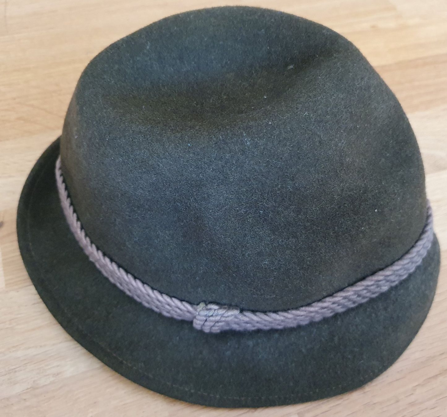 Chapeaux, bonnets & casquettes: Chapeau en feutre vert foncé - Capo – D'occasion à Court par Jovi2