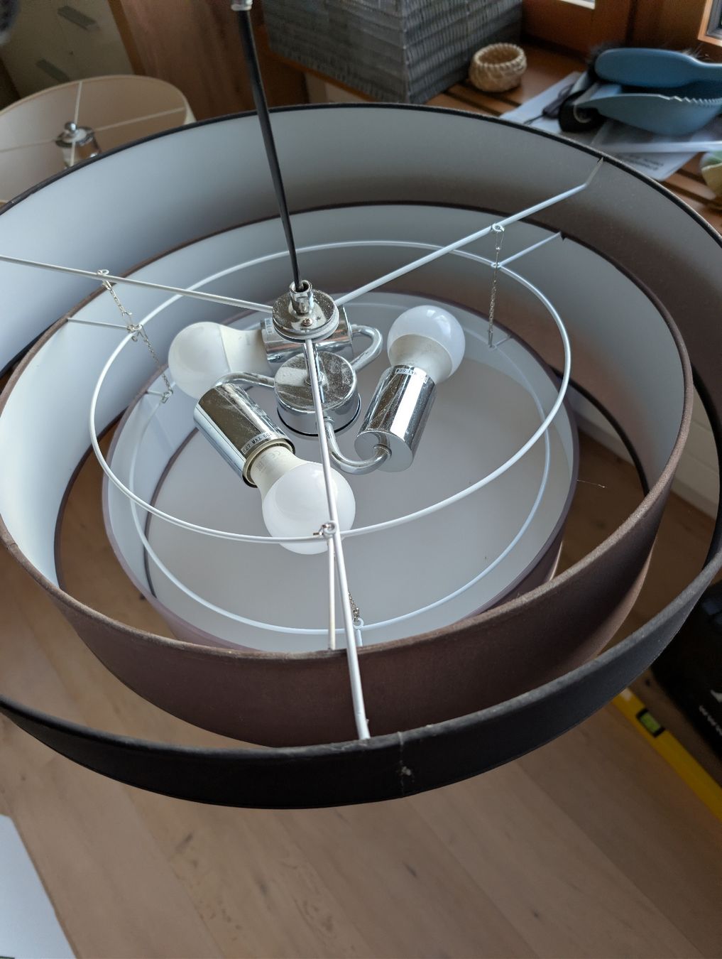 Kronleuchter & Deckenlampen: Deckenleuchte schwarz/braun gute Funktion – Gebraucht aus Willerzell von Tooobias 3