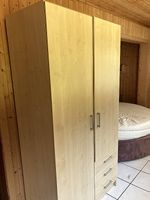 Schrank mit Schuhbladen