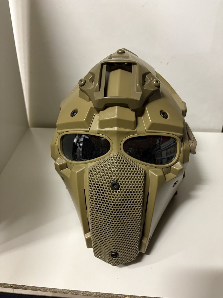 Uniformi & Effetti personali: Casque airsoft intégral  – Nuovo (secondo la descrizione) da Villarimboud venduto da hampton2012 1