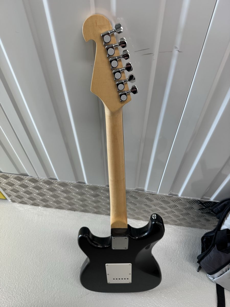 Strumenti musicali: Type strat sunburst – Usato da Corbeyrier venduto da ant_2r6l 7