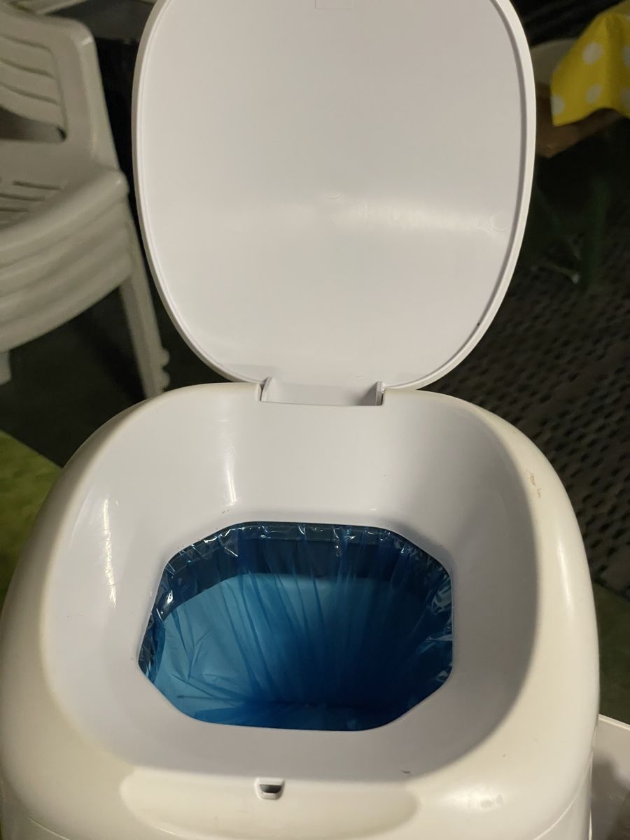 Poubelles: Litter Locker – D'occasion à Wittenbach par Flubbinenkitter 1