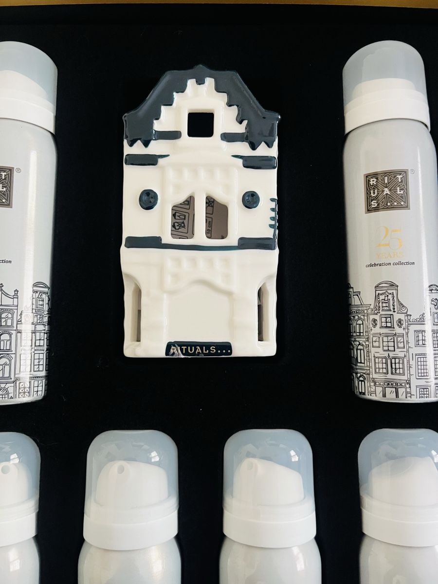 Rituals Altro per la cura del corpo: Rituals 25 Years Celebration Collection, Neu & Original – Nuovo (secondo la descrizione) da Baden venduto da Sandra148 3