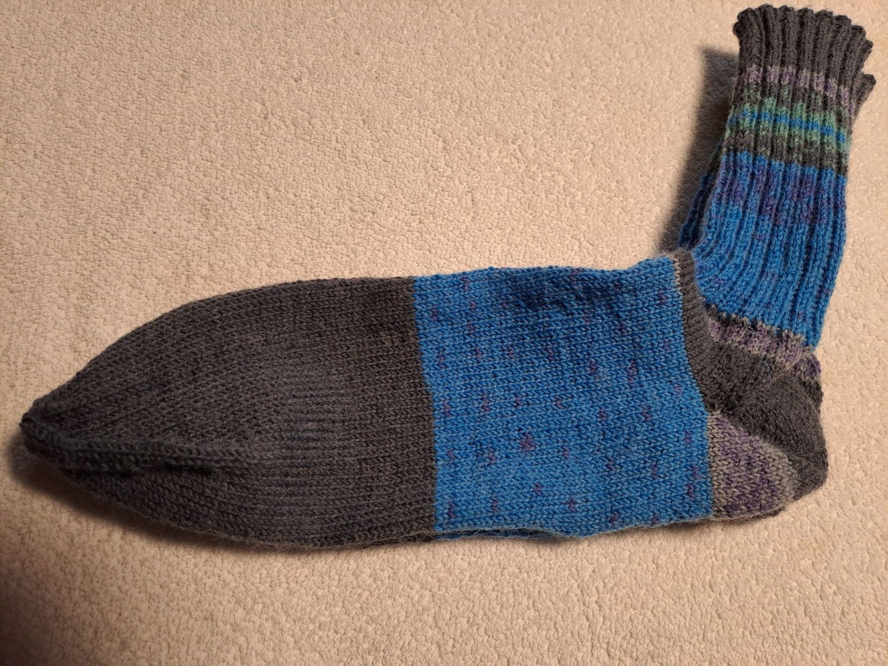Calze: Handgestrickte Socken in Grösse 46 / 47 – Nuovo (secondo la descrizione) da Tuttwil venduto da wolleundstoff