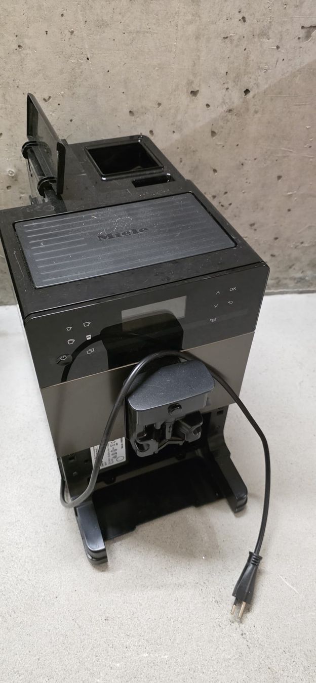 Machines à café & Machines à expresso: Kaffeemaschine DEFEKT – Défectueux à Zürich par Pbilja 4
