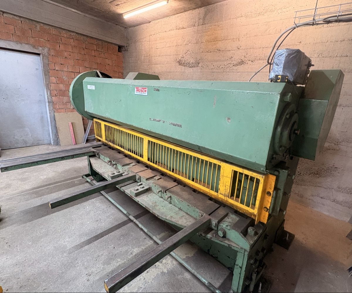 Tutte le macchine: Tafelschere 2500mm x 6mm – Usato da Eschenz venduto da res1990 4