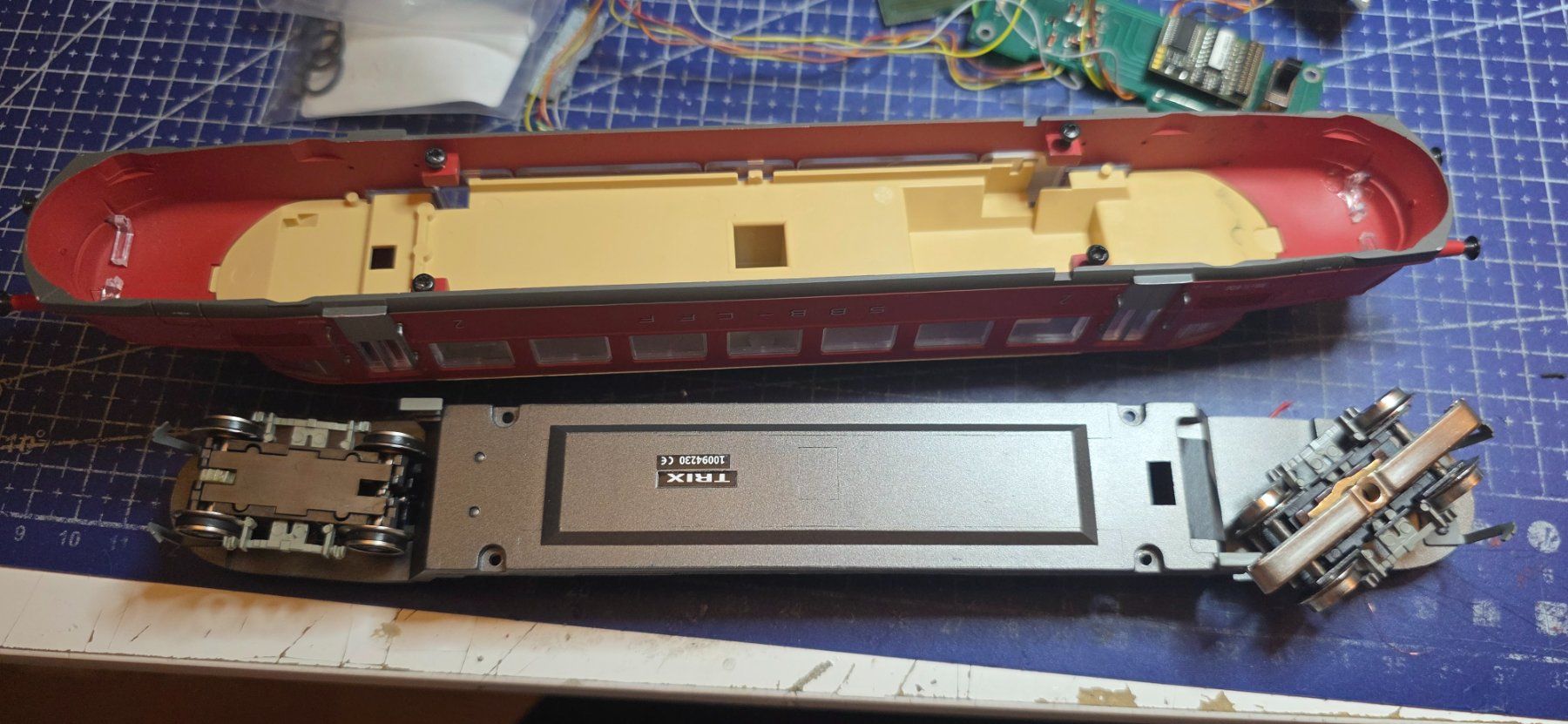Märklin Modellini di ferrovie: Märklin Roter pfeil ersazteile HO/AC – Usato da Hochfelden venduto da Danizh0 3