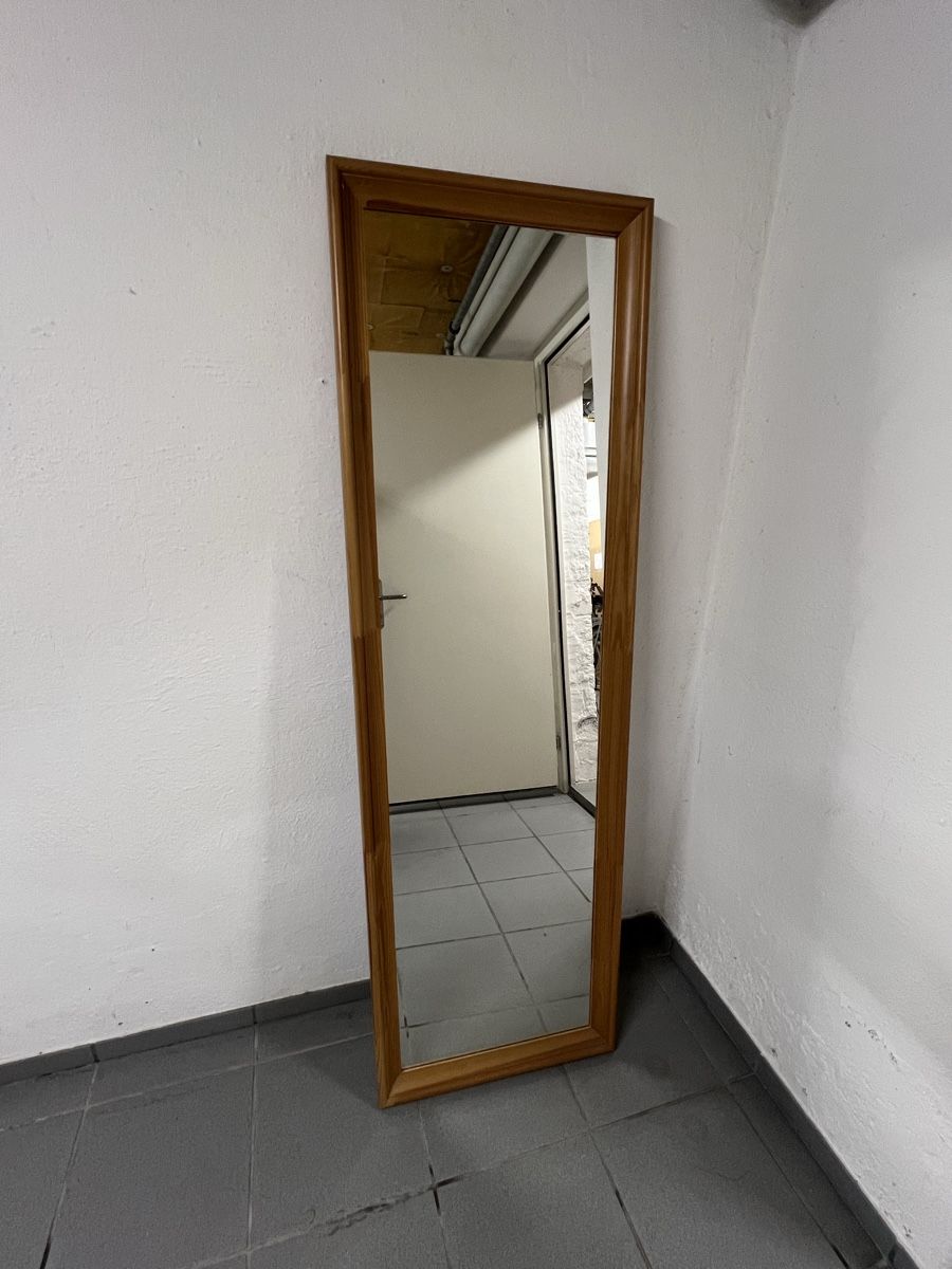 Specchi: Full body mirror Wood – Usato da Zürich venduto da Zurich_TimeCapsule