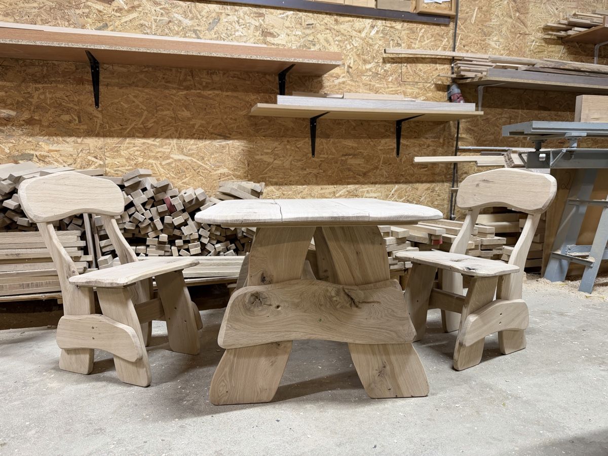 Set di tavolo e panche: Kids table in massif oak - artisanal – Nuovo e nell'imballaggio originale da Corsier GE venduto da Karol_save_planet 6