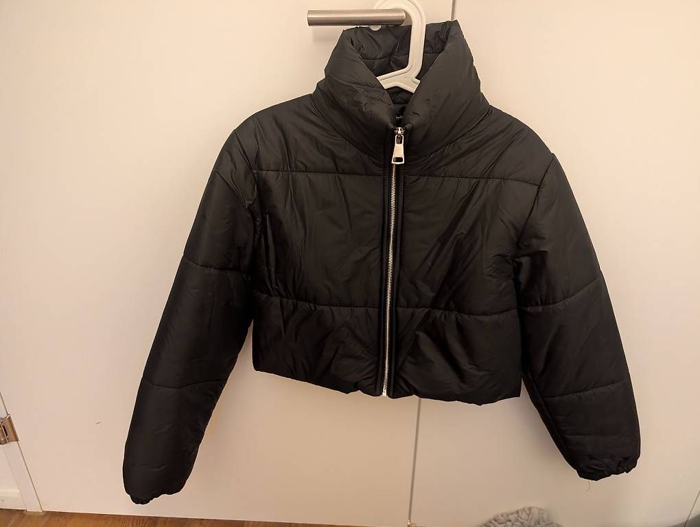 Jacken: Kurze Jacke mit hohem Kragen – Gebraucht aus Dübendorf von gar_5yv6