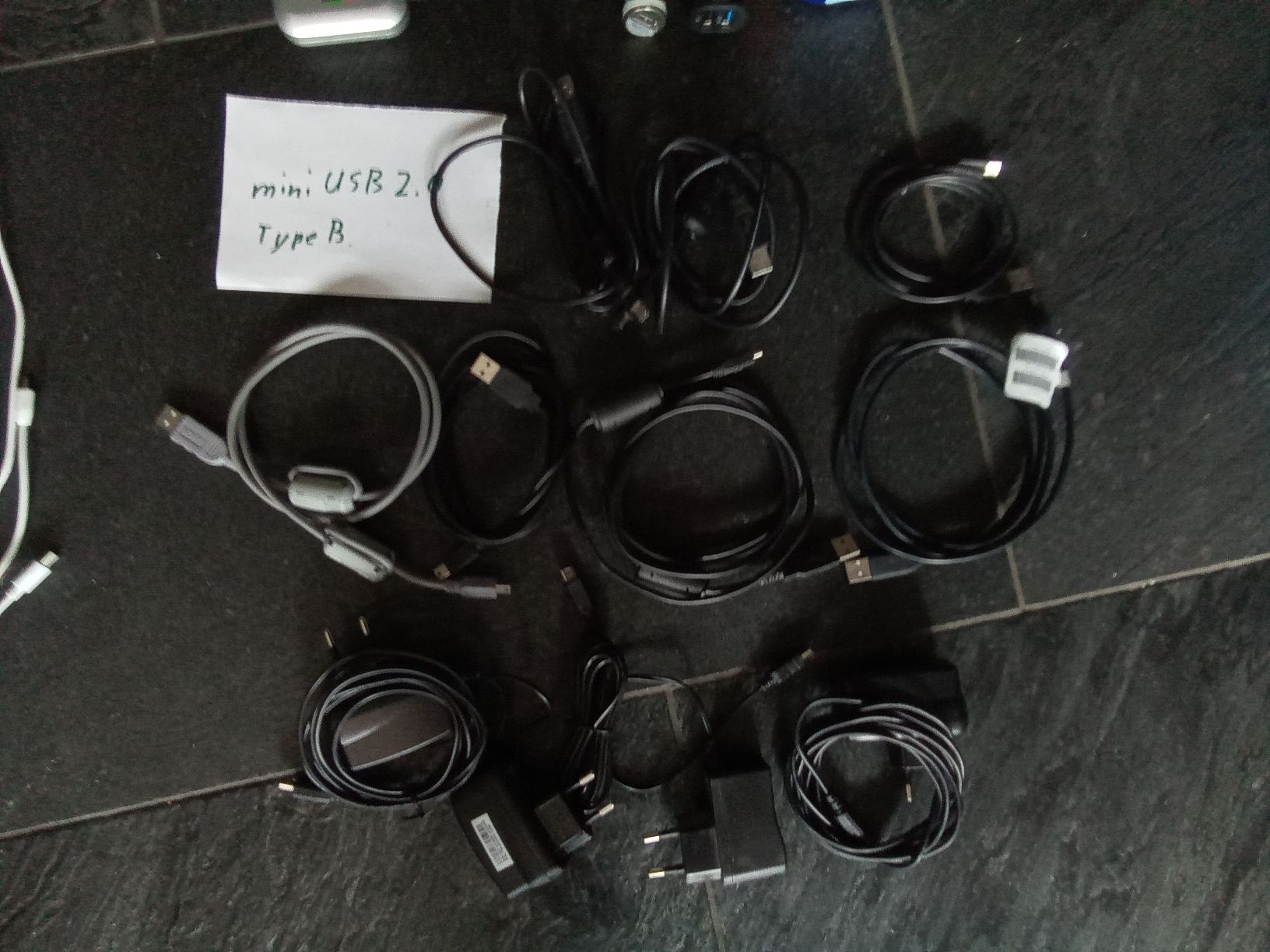 Kabel: viele USB Kabel Stecker und netzteile – Gebraucht aus Castione von Markus_Winter_Ticino 2