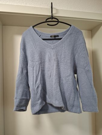 Maje Pullover hellblau V-Ausschnitt guter Zustand