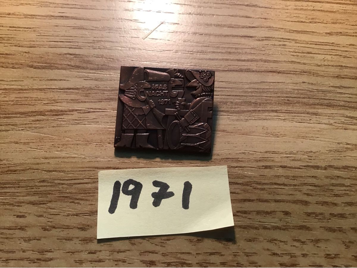 Basler Placchette & Badge: Baslerfasnachtsplaketten 1971 Kupfer – Usato da Arlesheim venduto da printz01 1