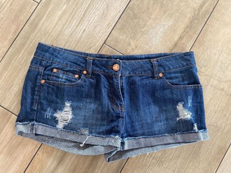 Mini short en jeans neuf taille 38-40