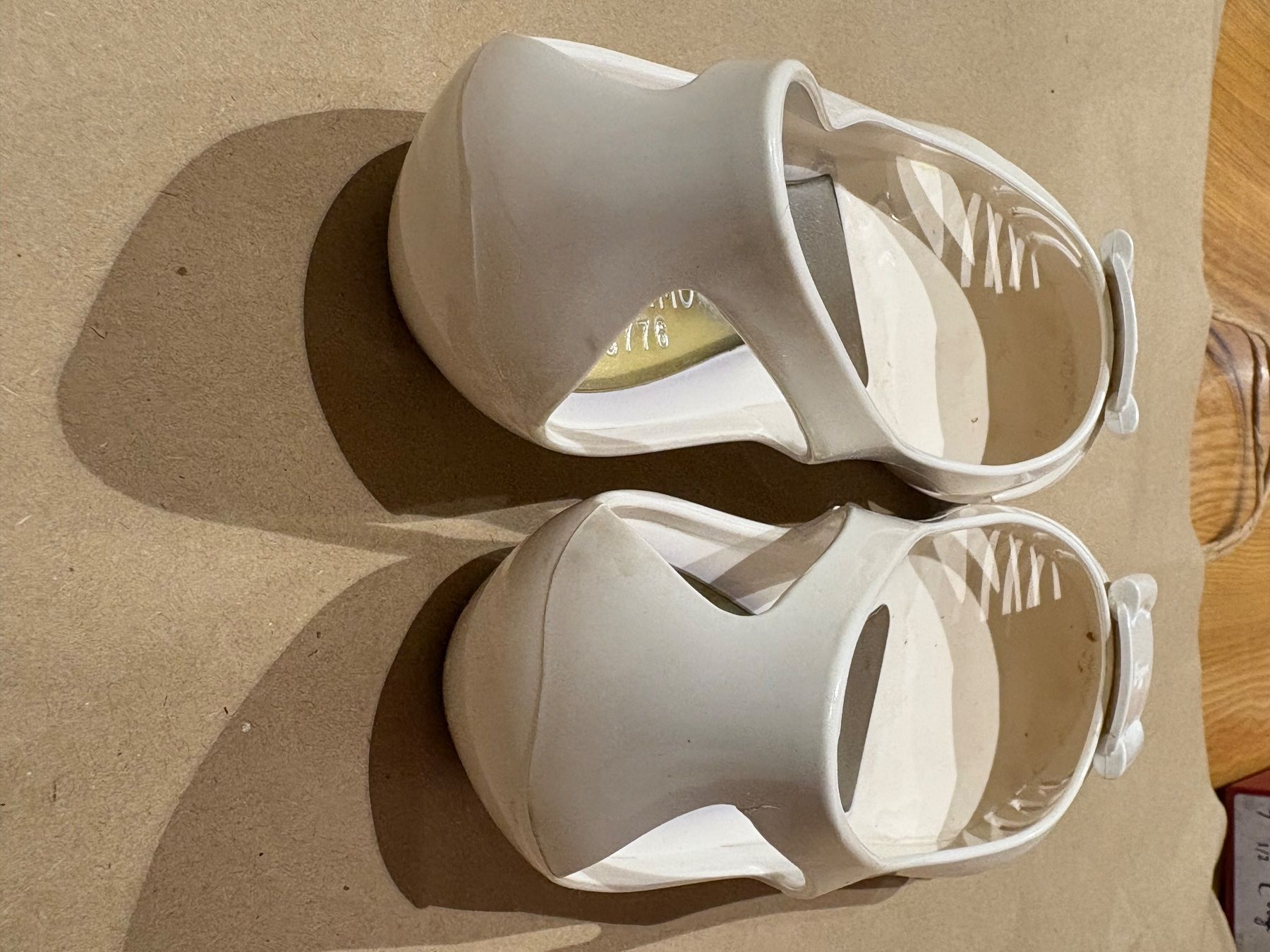 Salvatore Ferragamo Damenschuhe: Ballerines Ferragamo 37.5 M – Gebraucht aus Vufflens-la-Ville von newlifegva 4
