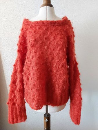 Wunderschöner Strickpullover, orange-rot