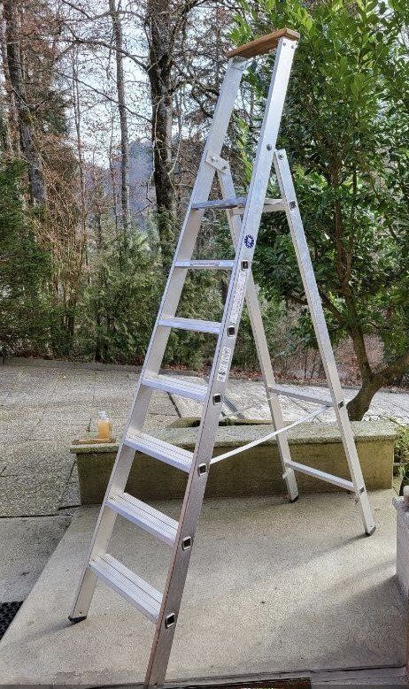 Scale: Haushaltleiter mit tiefen Stufen – Usato da Ueberstorf venduto da Tele5