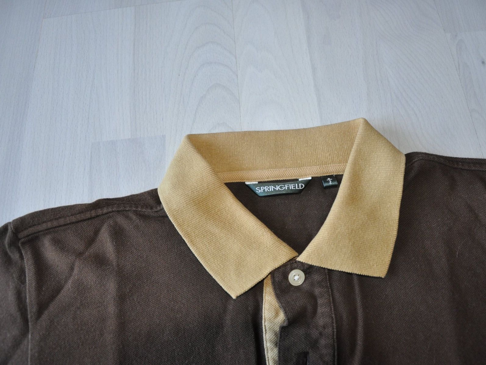 Magliette Polo: Polohemd braun Kragen beige, Springfield – Usato da Oberrüti venduto da ELALL 3