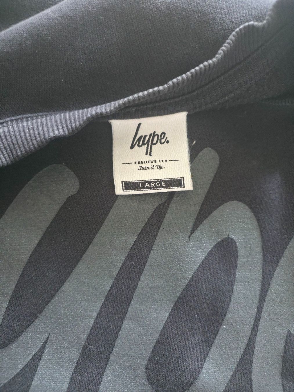 Pulls & Sweat-shirts: HYPE Script Sweatshirt schwarz Gr. L – D'occasion à Dietlikon par Bonamesa 3