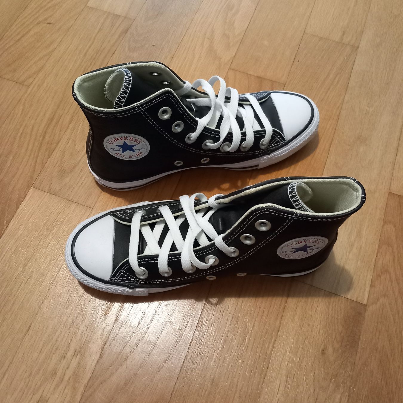 Damenschuhe: Converse Turnschuhe Grösse 35 Leder Weiss – Neu (gemäss Beschreibung) aus birmensdorf zh von ant_7y8m 2