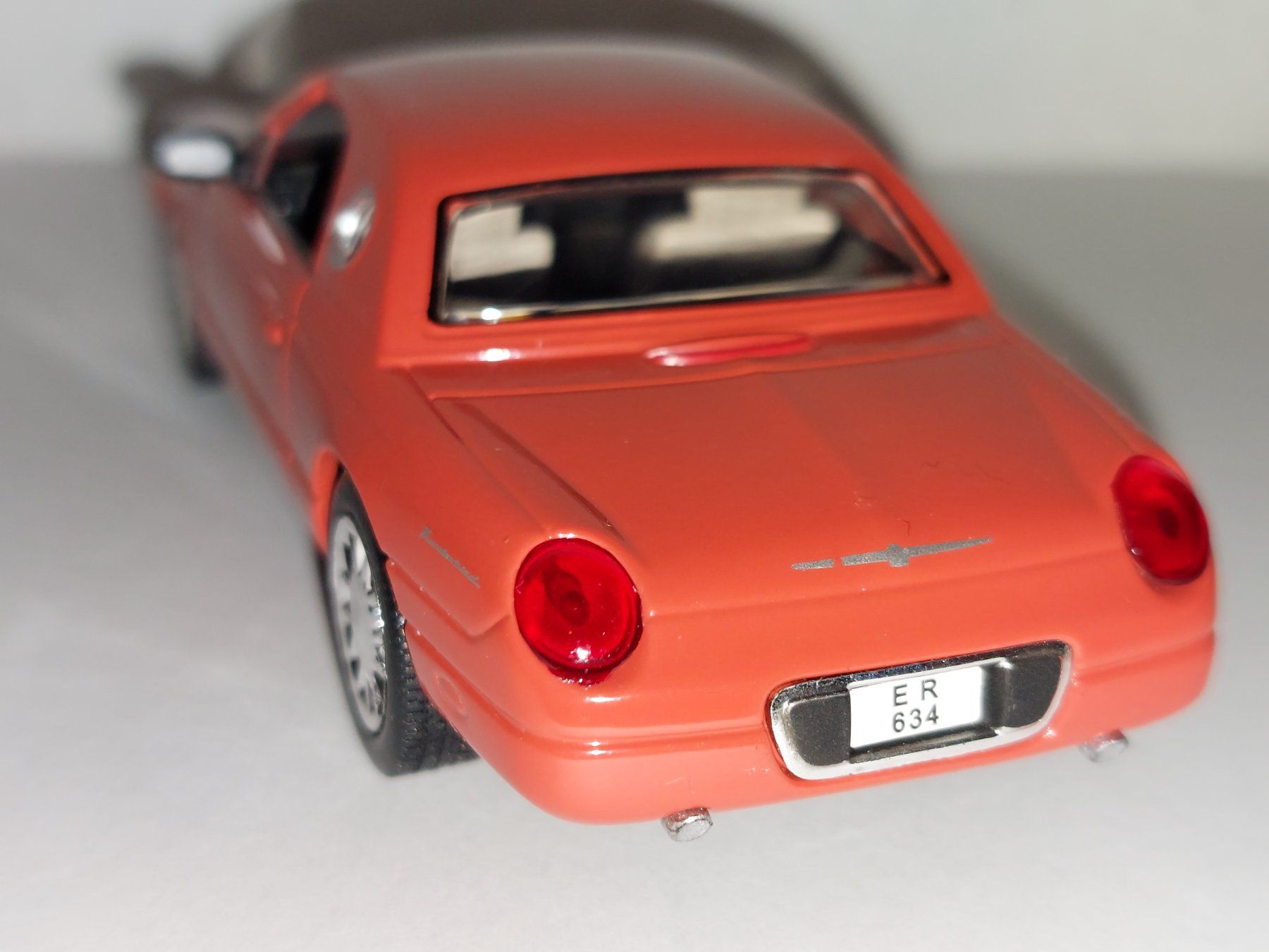 Ford Modellini d'auto: Ford Thunderbird 1:43 Universal Hobbies – Usato da Diegten venduto da isetta590 3