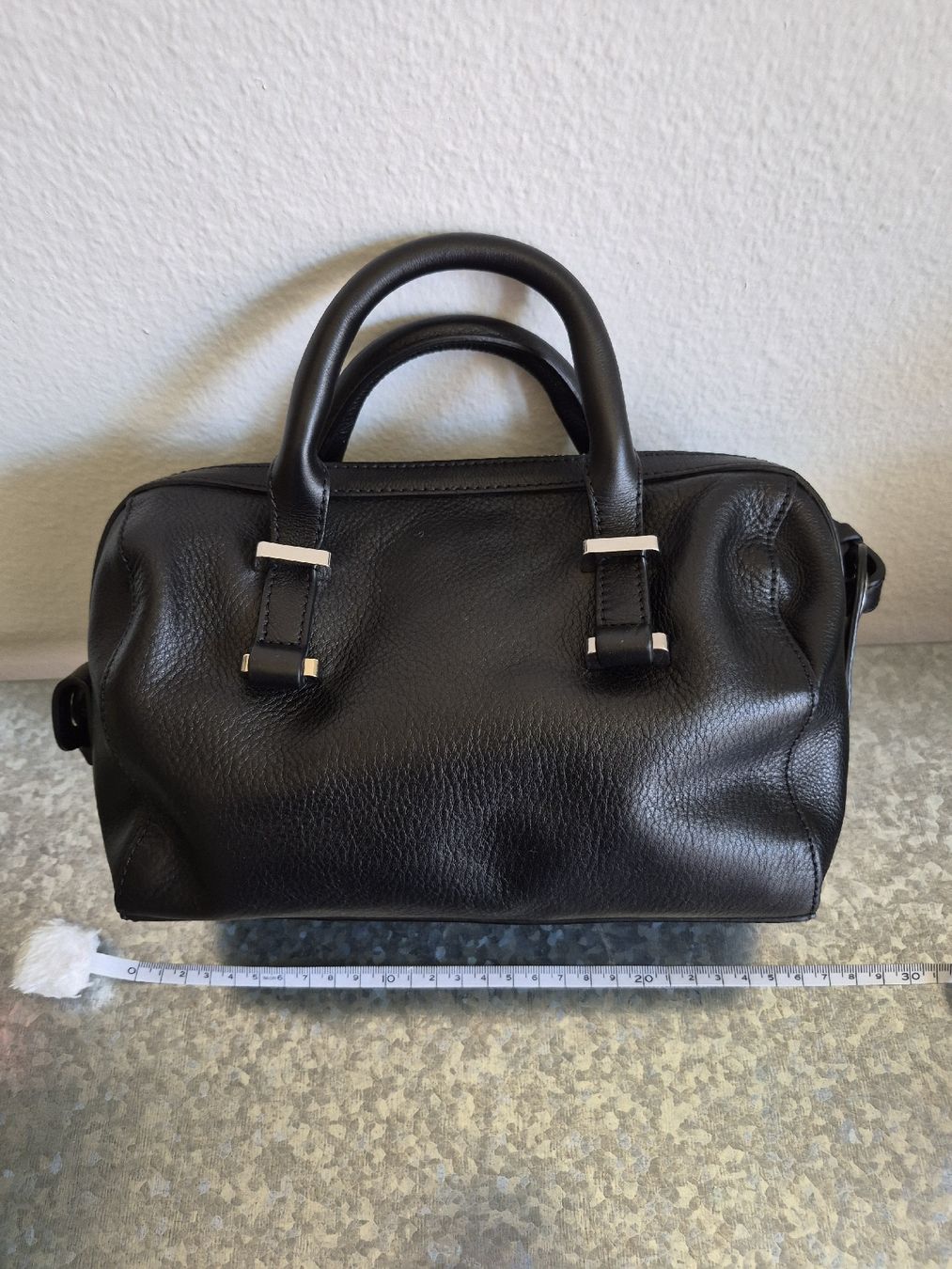 Taschen für Damen: Massimo Dutti  Ledertasche  Schwarz – Gebraucht aus Bern von Rou_rsz5 2
